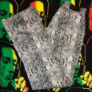 Jones New York Snake Skin Pants
